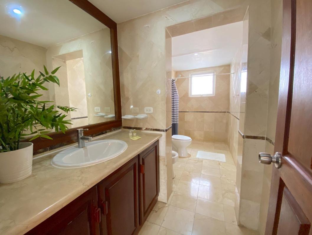 Blue Ocean Beachfront Villas & Apartments - Wifi, Pool, Bbq, Playa Los Corales Punta Cana Bagian luar foto