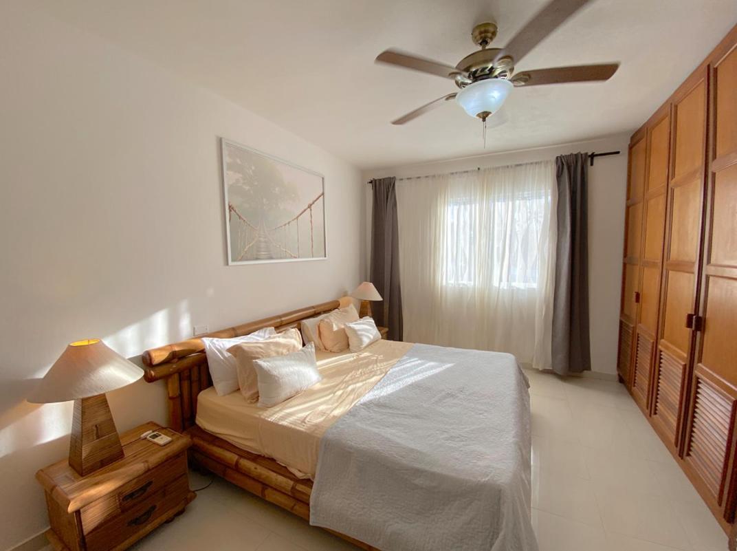 Blue Ocean Beachfront Villas & Apartments - Wifi, Pool, Bbq, Playa Los Corales Punta Cana Bagian luar foto